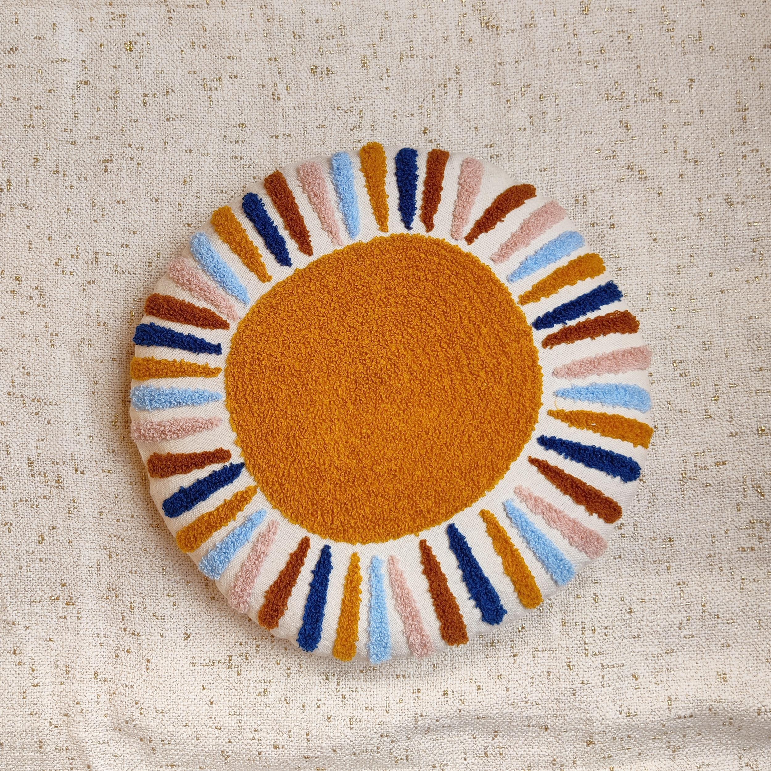 DAISY Round Pillow Cover