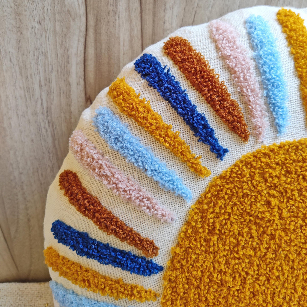DAISY  Round Pillow Cover