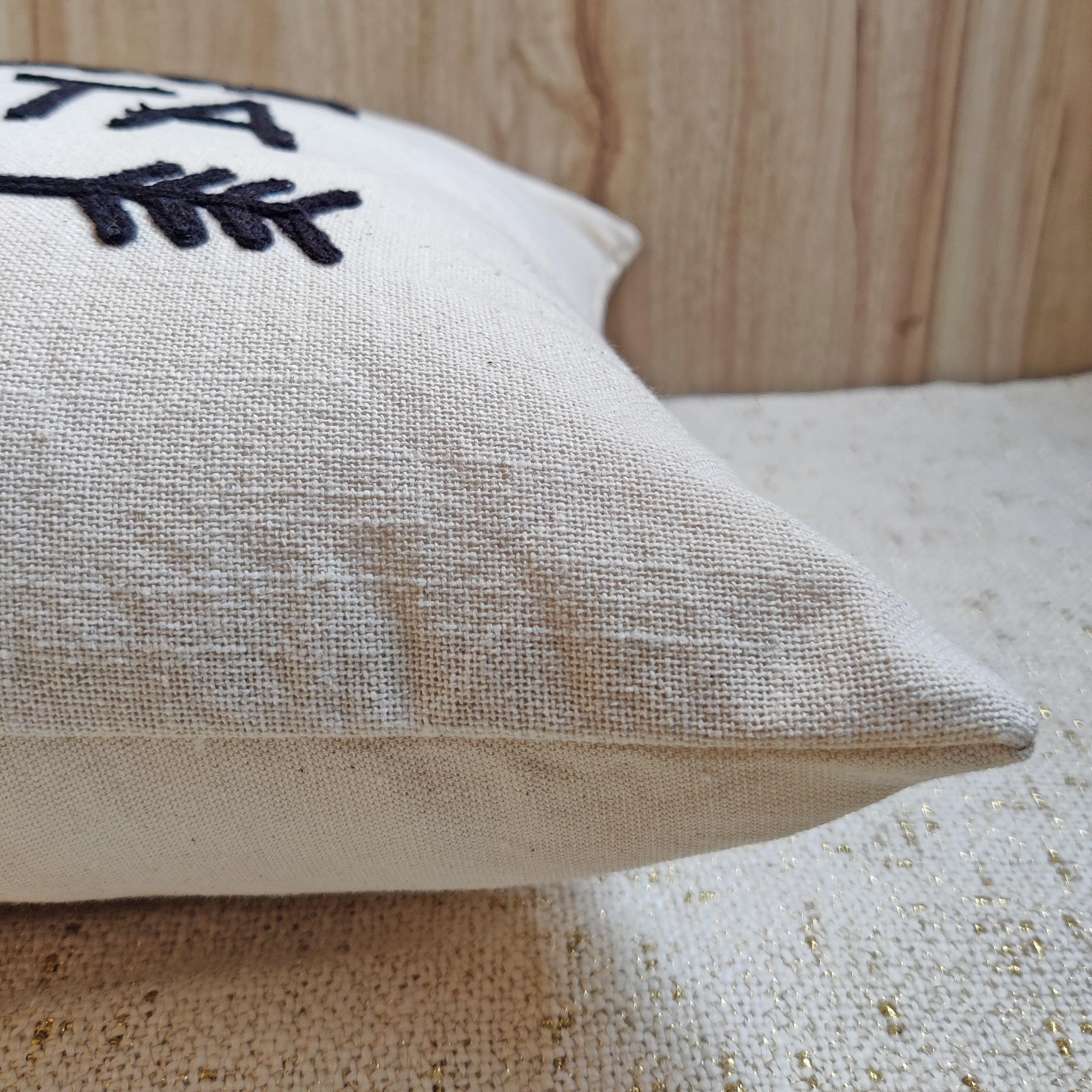 Hakuna Matata Pillow Cover