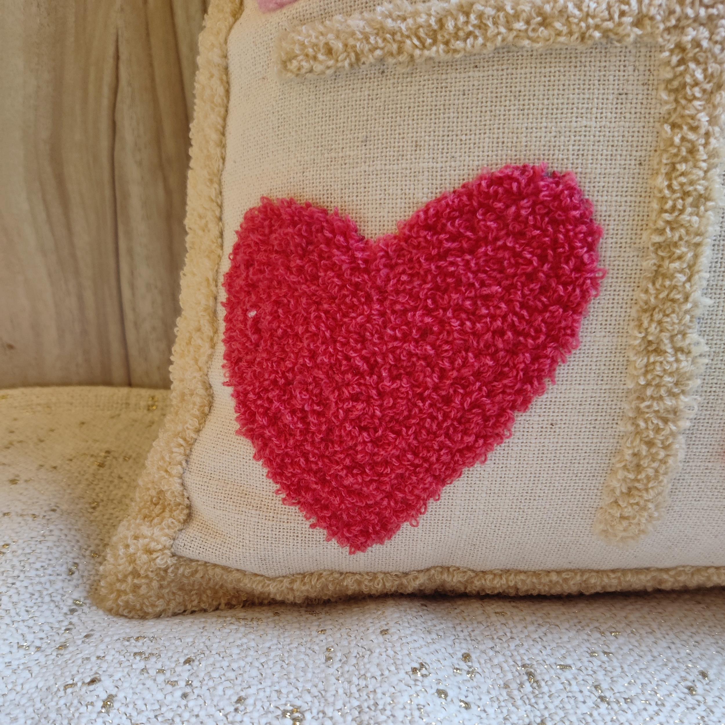 OLLIE 9 Hearts Pillow Cover