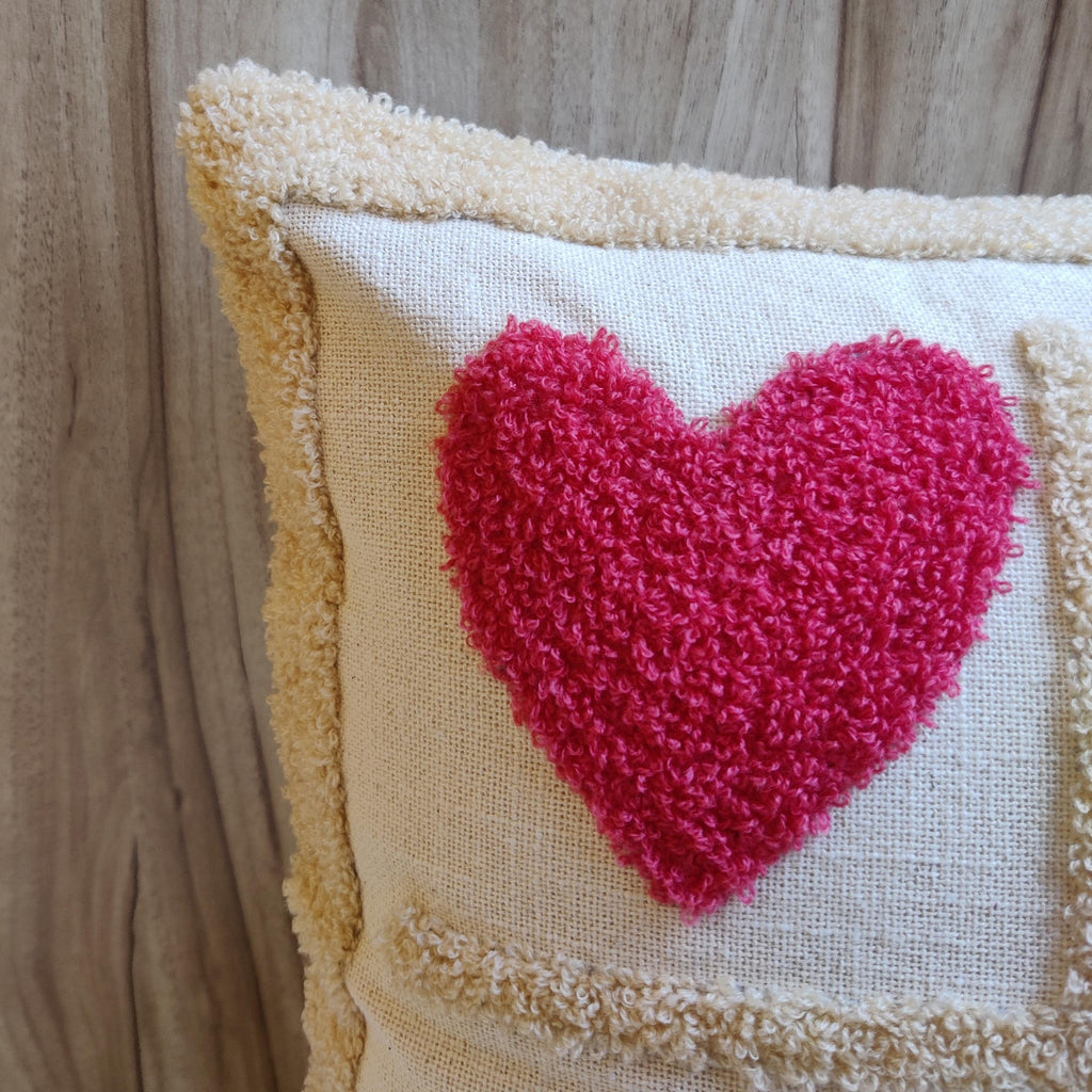 OLLIE 9 Hearts Pillow Cover